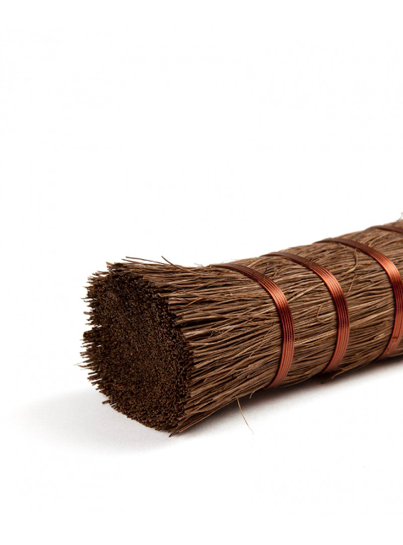 Petit balai en fibres de palmier fabriqué au Japon – DEJIMA